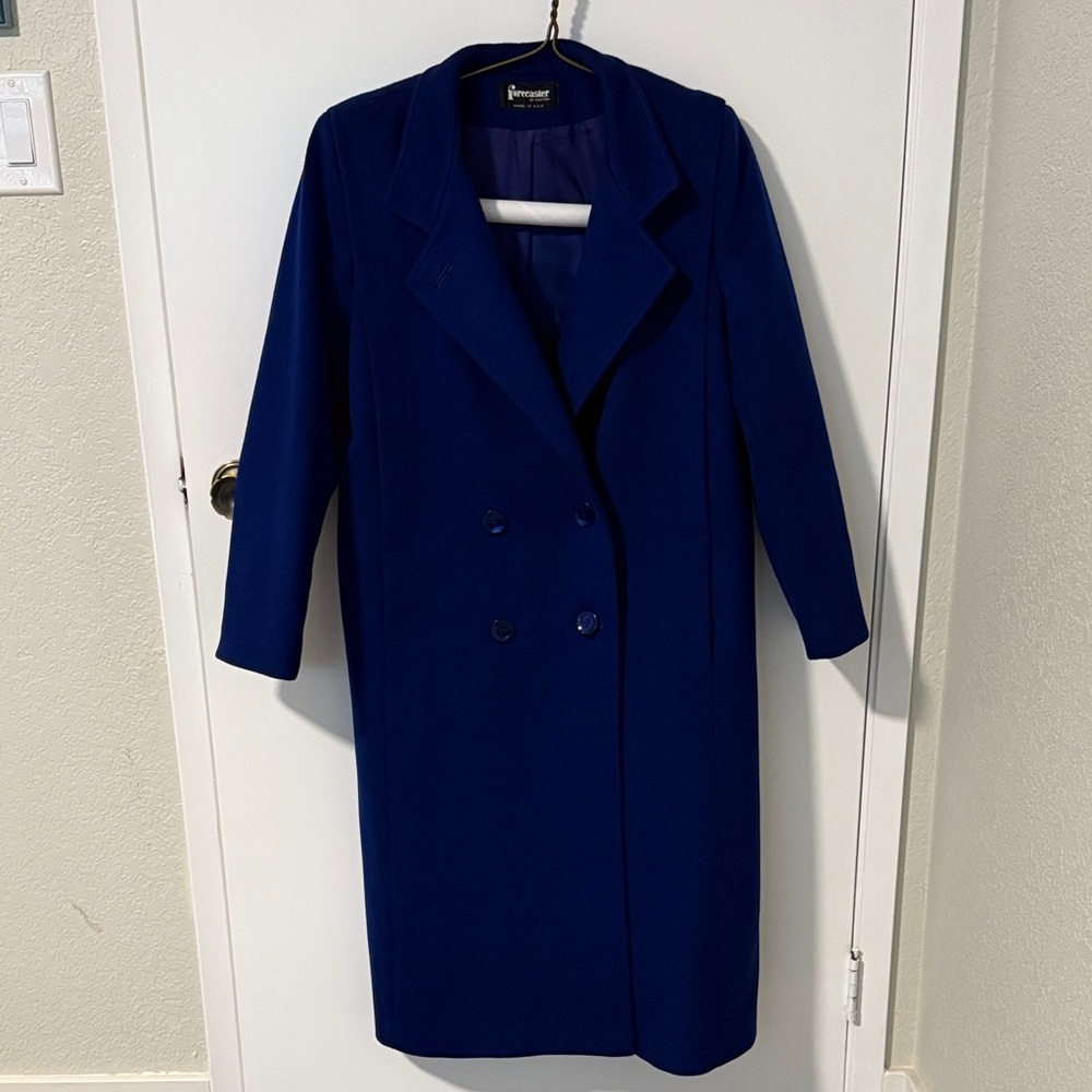 Elegant Blue Double-Breasted Coat